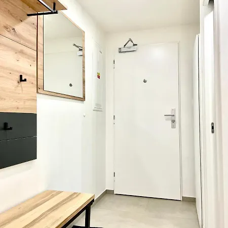 Apartment Port